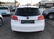 Opel Insignia Kombi 2,0 l 96 kw