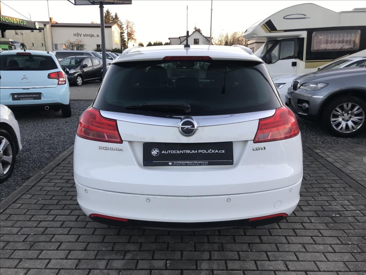 Opel Insignia Kombi 2,0 l 96 kw