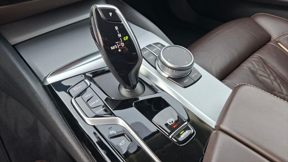 BMW Řada 5 Kombi 2,0 l 140 kw