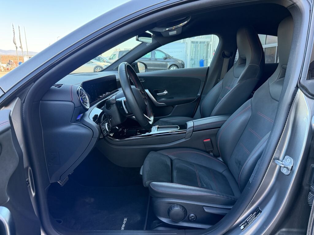 Mercedes-Benz CLA Sedan / Limuzína 2,0 l 110 kw