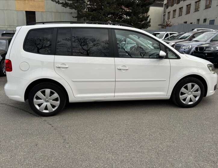 Volkswagen Touran MPV 1,6 l 77 kw