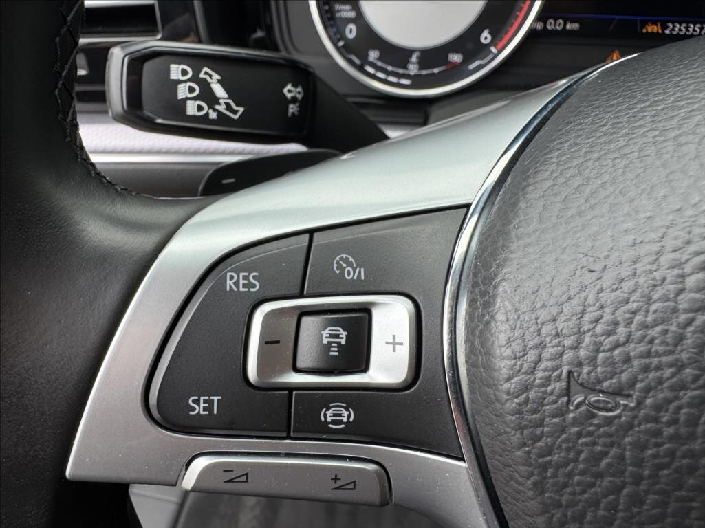 Volkswagen Touareg Kombi 3,0 l 210 kw