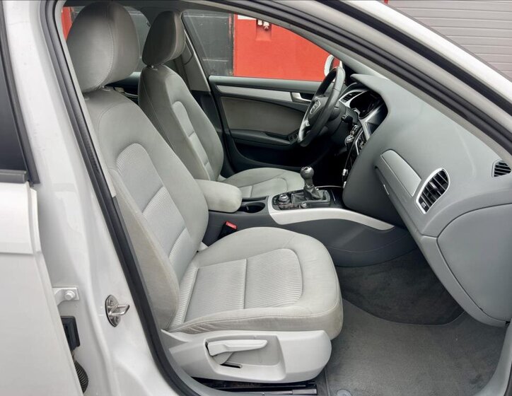 Audi A4 Kombi 2,0 l 100 kw