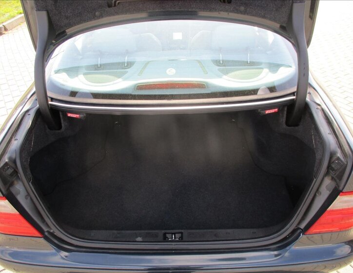 Mercedes-Benz CLK Kupé 2,0 l 120 kw