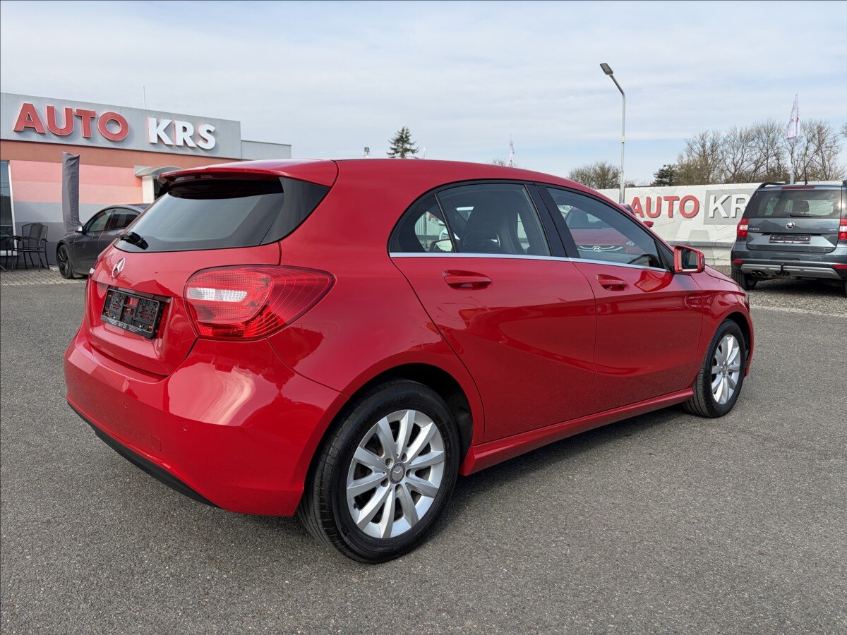 Mercedes-Benz Třídy A Hatchback 1,6 l 90 kw