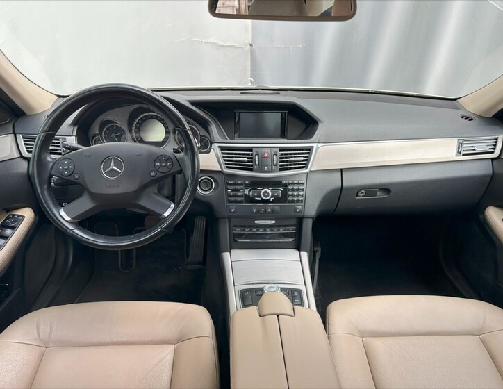 Mercedes-Benz Třídy E 18