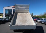 Ford Transit Sklápěč 2,0 l 125 kw