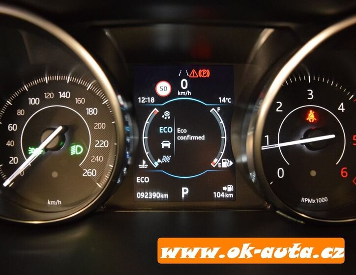 Jaguar F-Pace SUV 2,0 l 110 kw