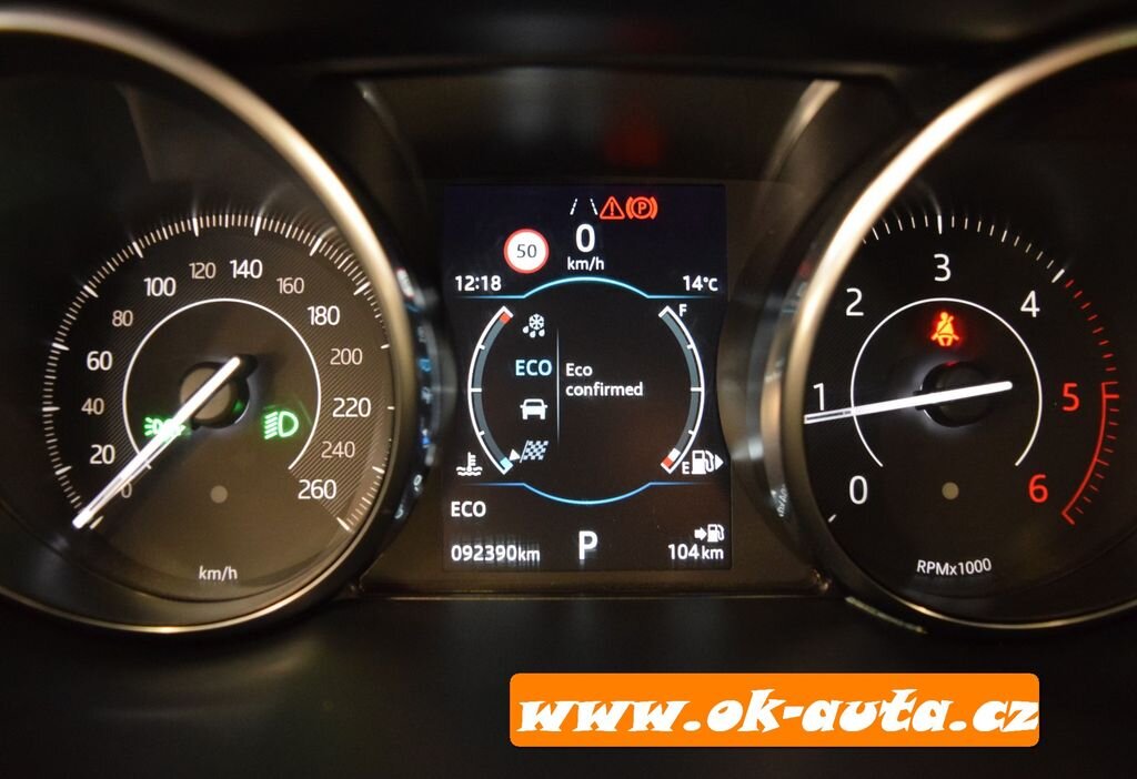 Jaguar F-Pace SUV 2,0 l 110 kw