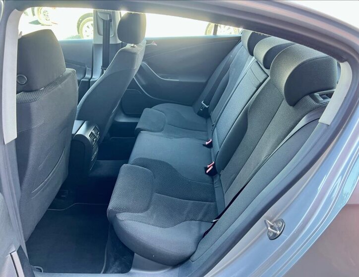 Volkswagen Passat 12