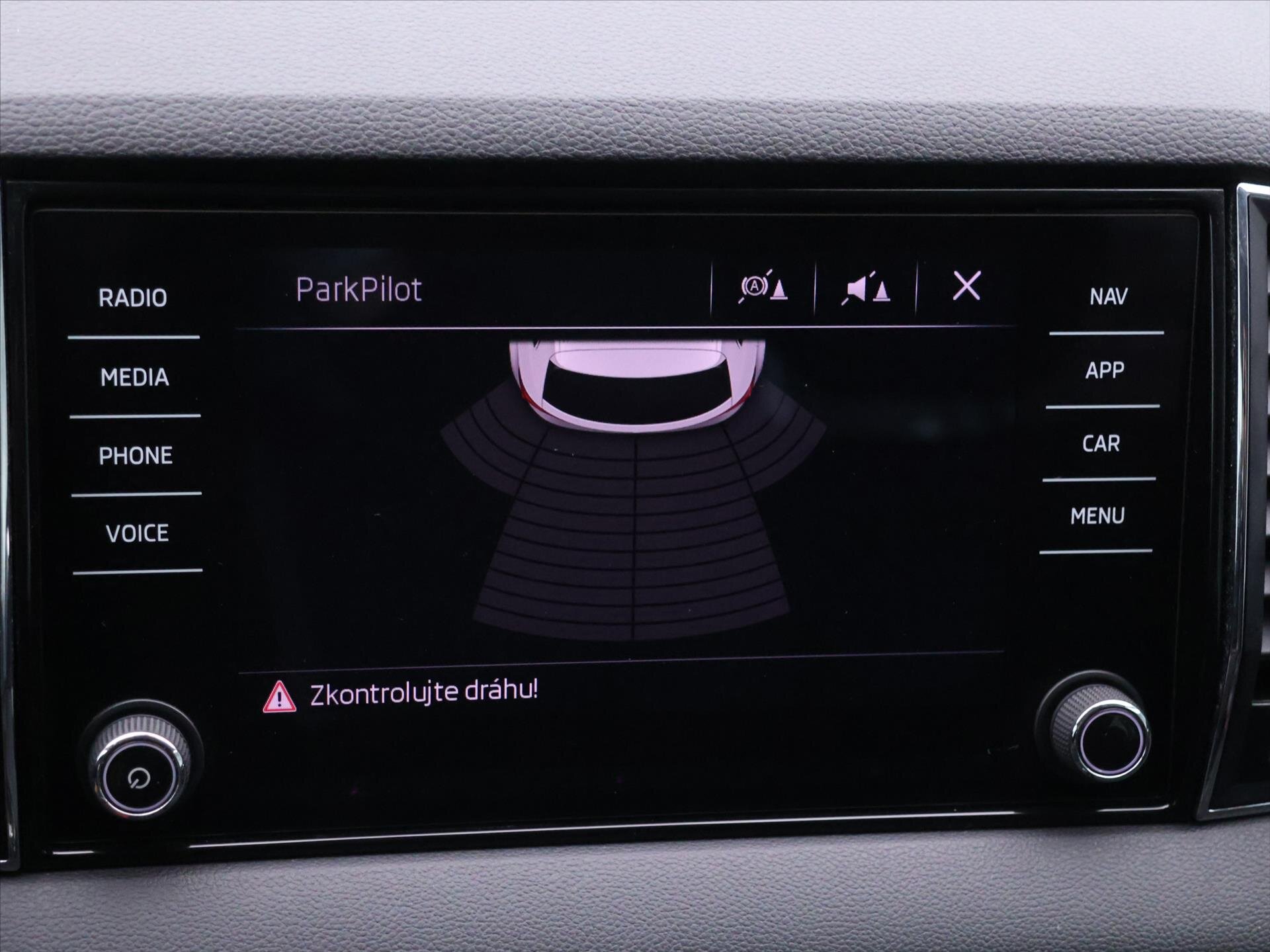 Škoda Karoq SUV / Terénní 1,5 l 110 kw