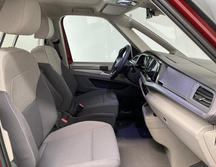 Volkswagen Multivan 12