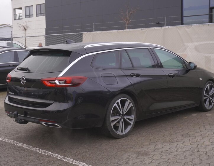 Opel Insignia Kombi 2,0 l 154 kw