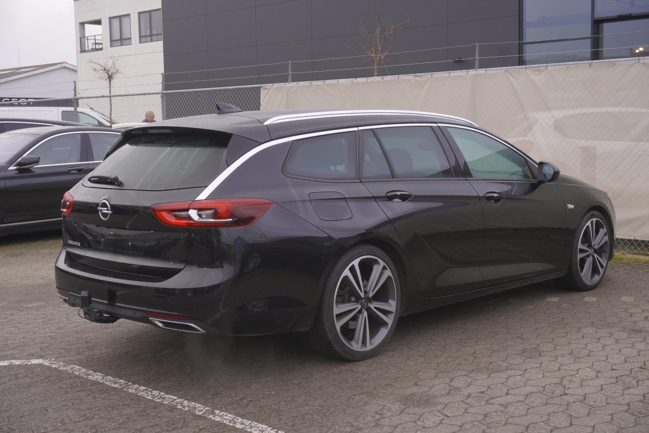 Opel Insignia Kombi 2,0 l 154 kw