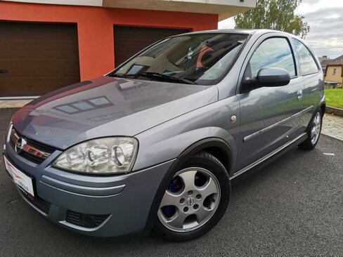 Opel Corsa Hatchback 1,7 l 74 kw