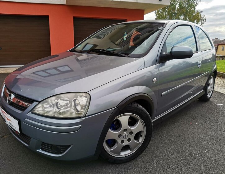 Opel Corsa Hatchback 1,7 l 74 kw