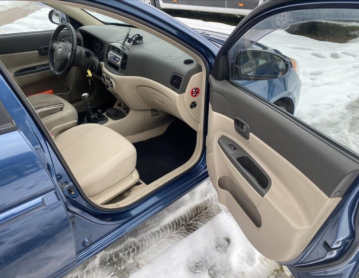 Hyundai Accent 5