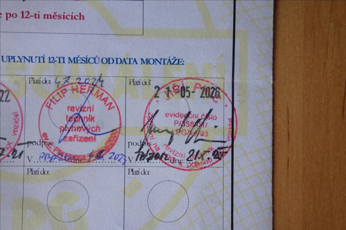 Toyota Land Cruiser SUV / Terénní 4,7 l 175 kw