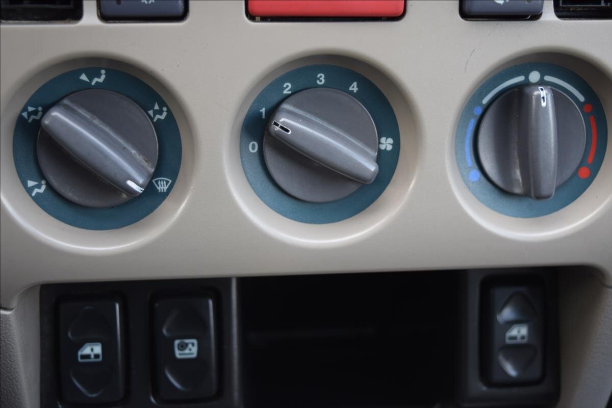 Land Rover Freelander Kombi 2,0 l 71 kw