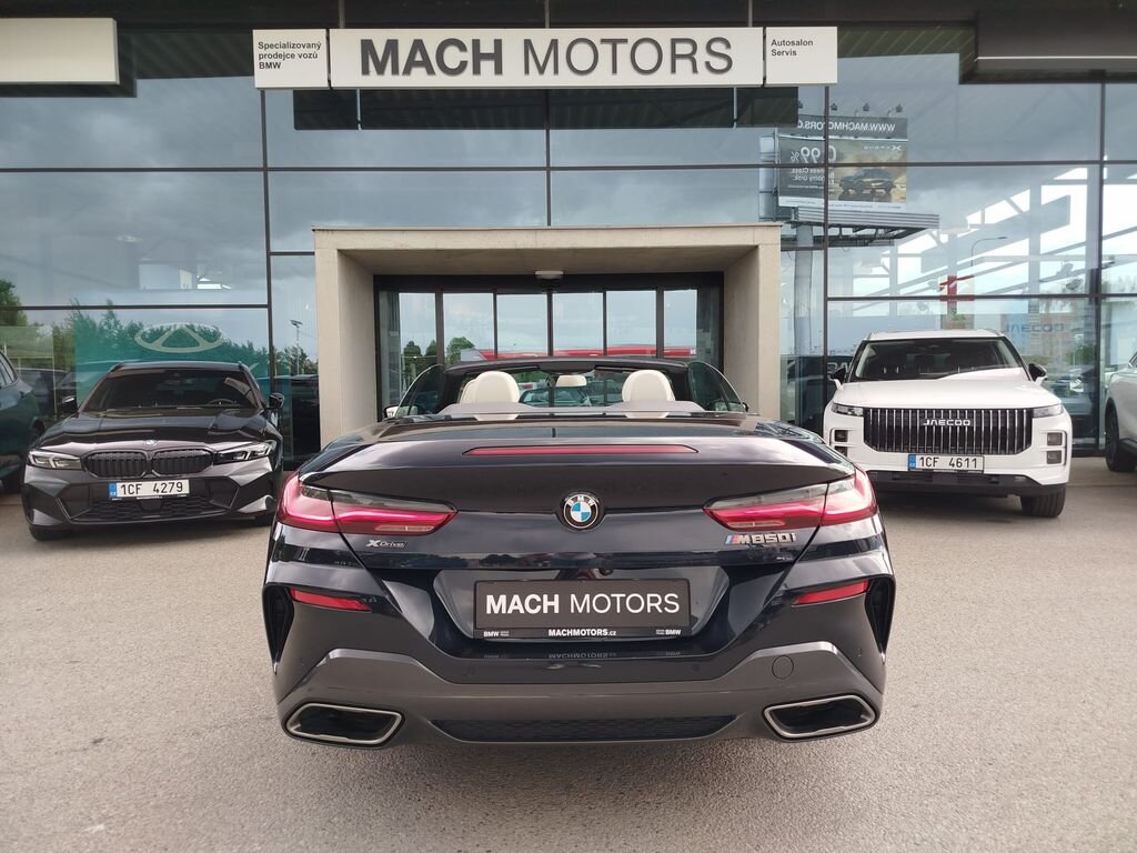 BMW Řada 8 Kabriolet 4,4 l 390 kw