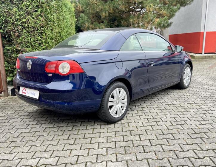 Volkswagen EOS 8