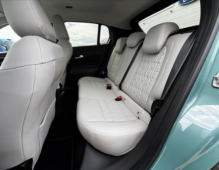 Fiat 600 SUV / Terénní 1,2 l 100 kw