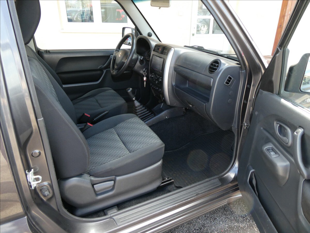 Suzuki Jimny SUV / Terénní 1,3 l 62 kw