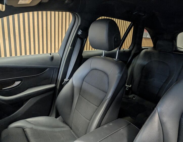 Mercedes-Benz GLC SUV 2,0 l 145 kw