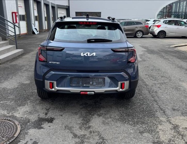 KIA Stonic CUV / Crossover 998,0 74 kw
