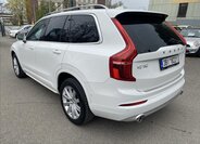 Volvo XC90 SUV / Terénní 2,0 l 173 kw