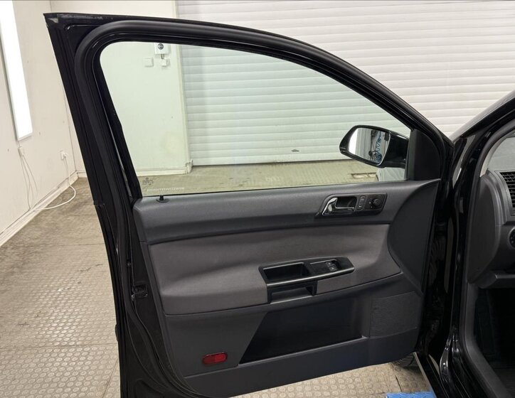 Volkswagen Polo Hatchback 1,2 l 44 kw