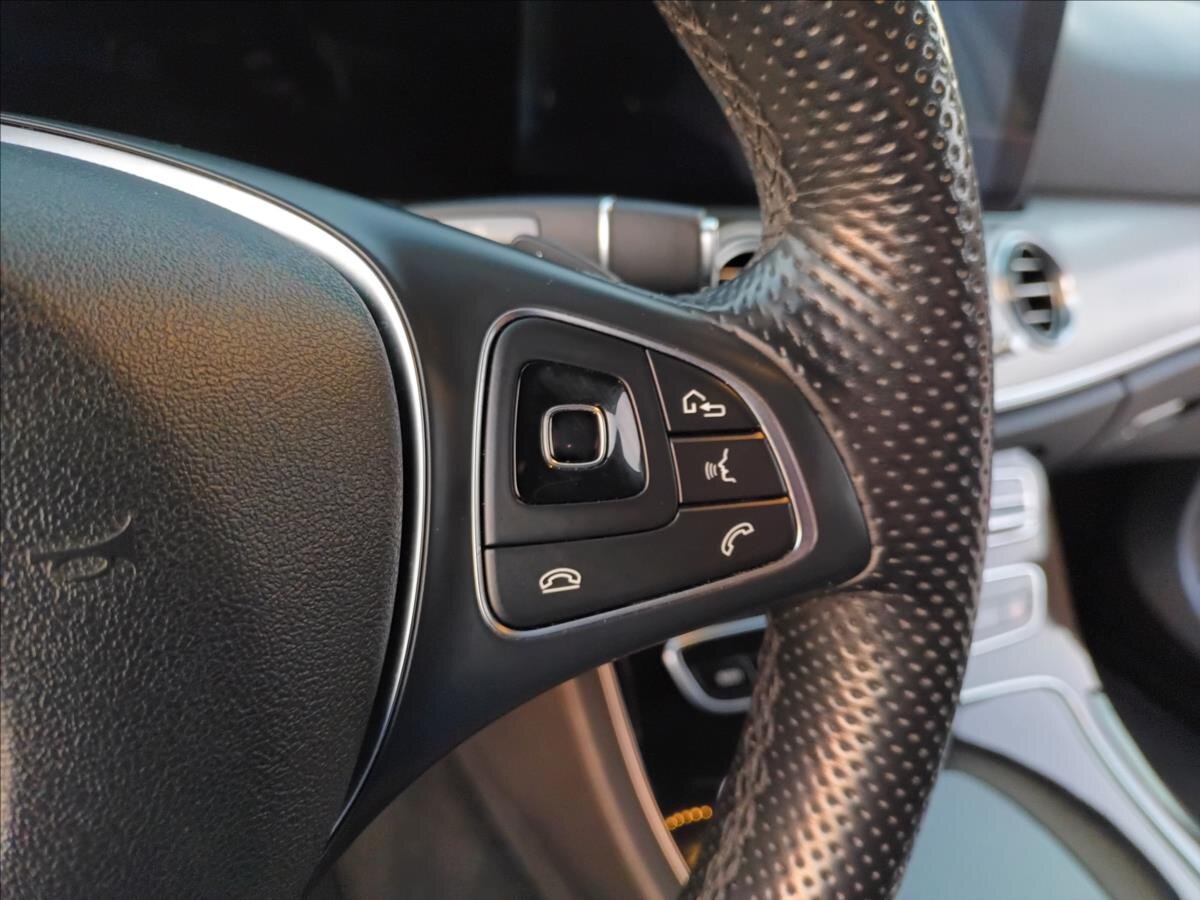 Mercedes-Benz Třídy E Kombi 3,0 l 190 kw