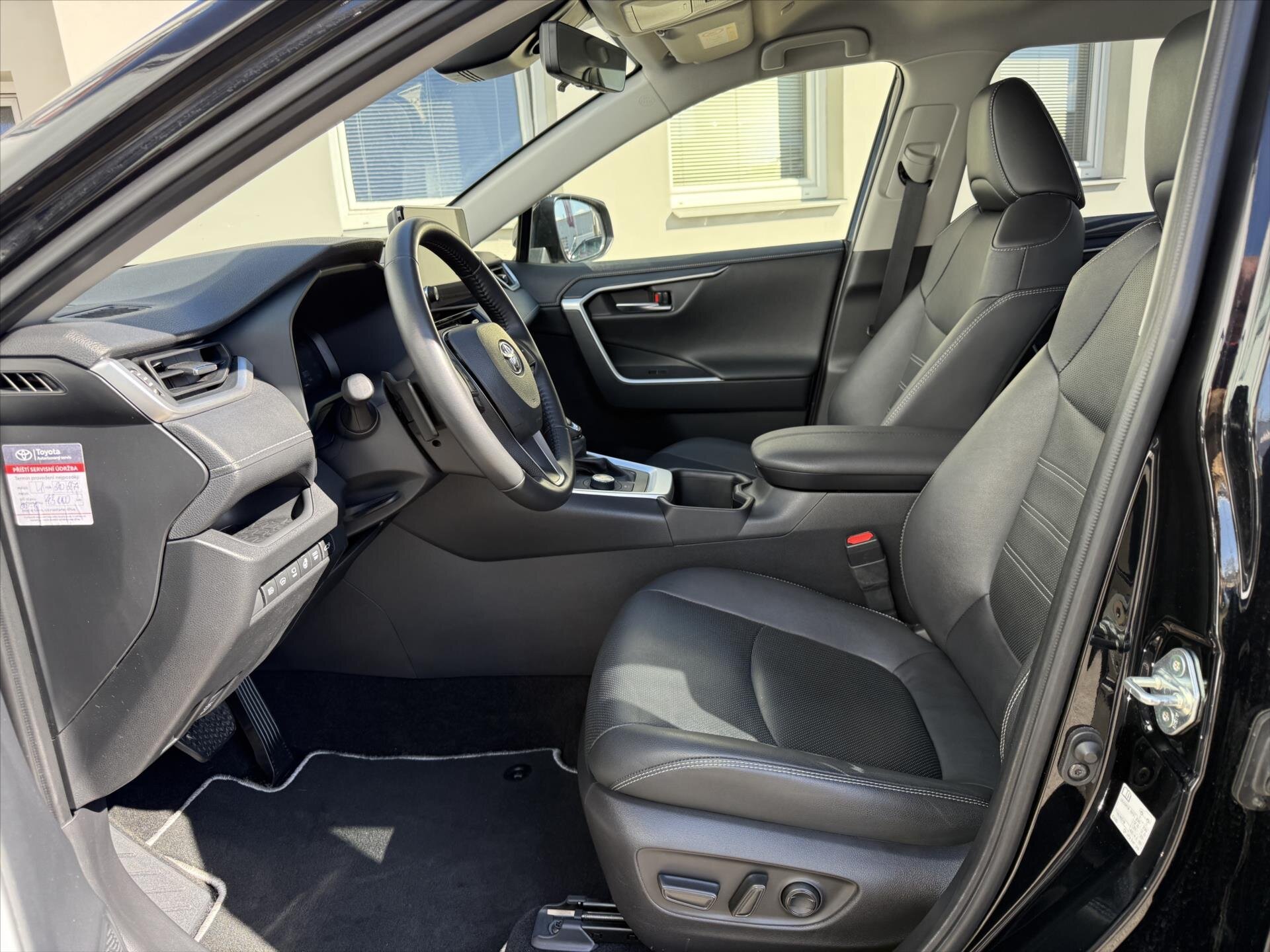 Toyota RAV4 SUV / Terénní 2,5 l 131 kw