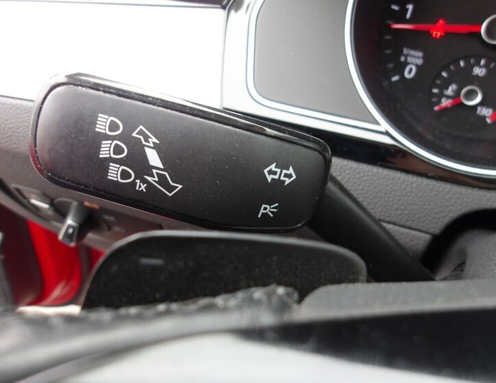 Volkswagen Passat Kombi 1,6 l 88 kw