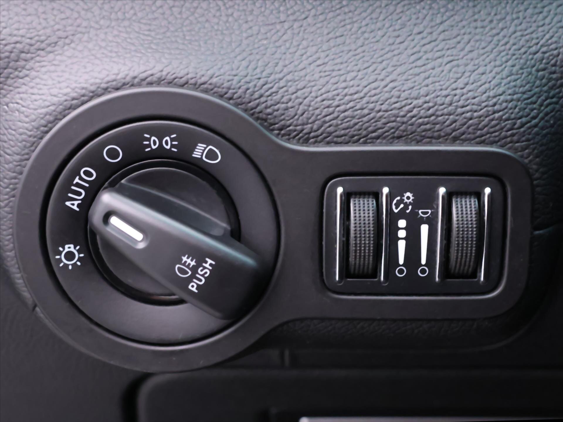 Maserati Ghibli Sedan 3,0 l 302 kw