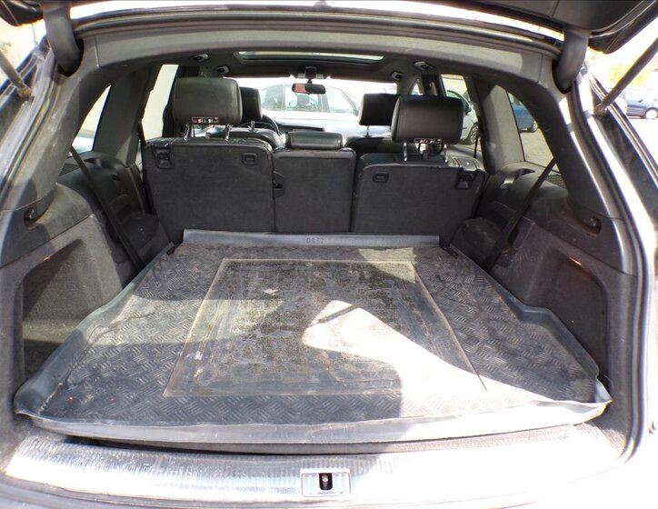 Audi Q7 Kombi 3,0 l 176 kw