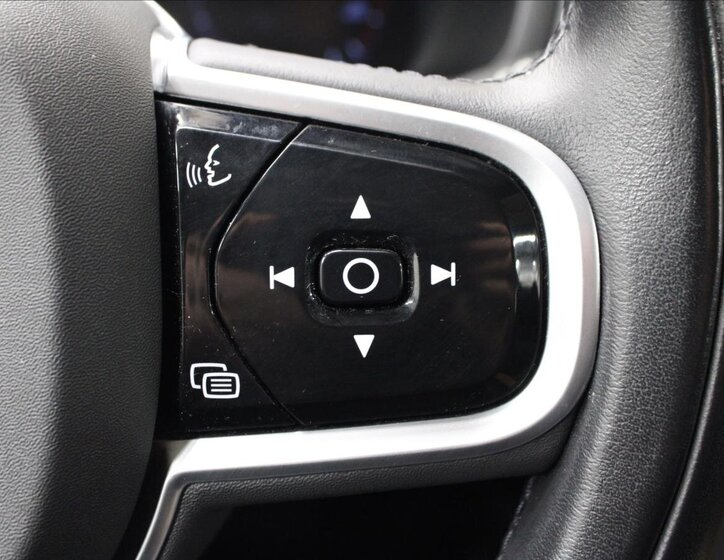 Volvo XC90 SUV / Terénní 2,0 l 173 kw