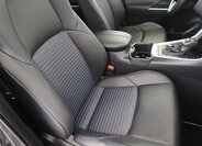 Toyota RAV4 SUV 2,5 l 131 kw