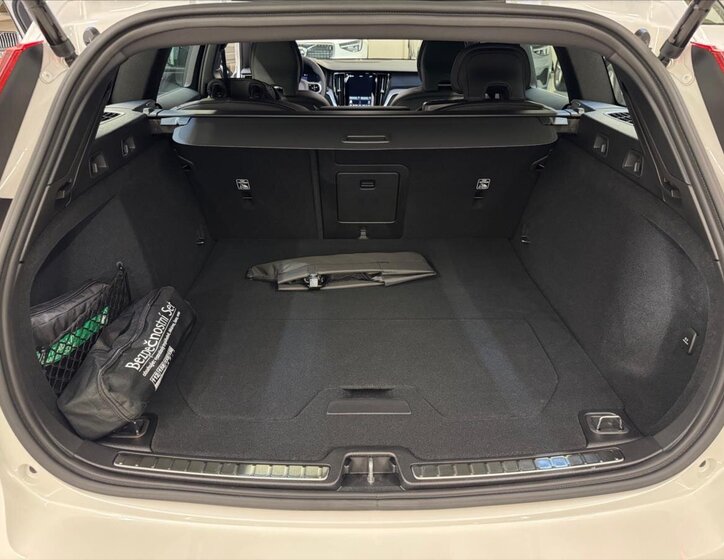 Volvo V60 Kombi 2,0 l 145 kw