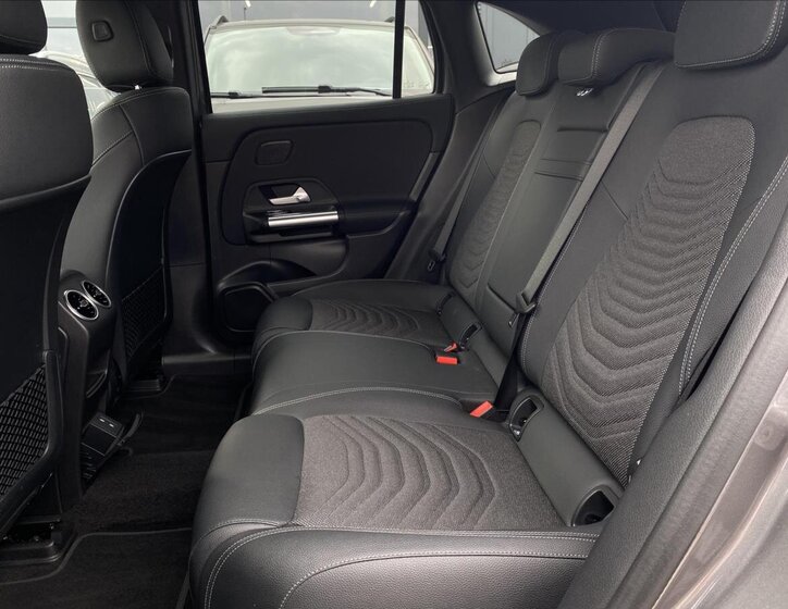 Mercedes-Benz EQA SUV / Terénní 0,0 140 kw