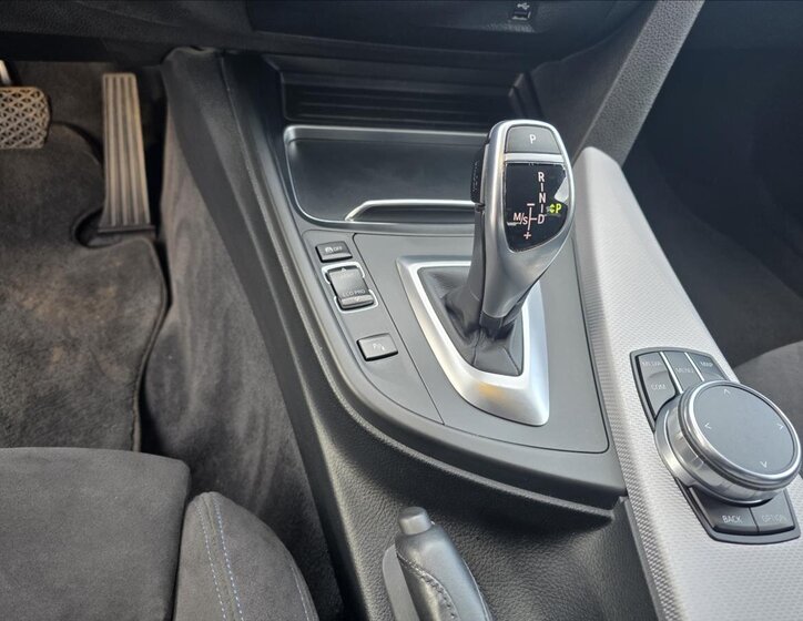 BMW Řada 4 Kupé 3,0 l 190 kw