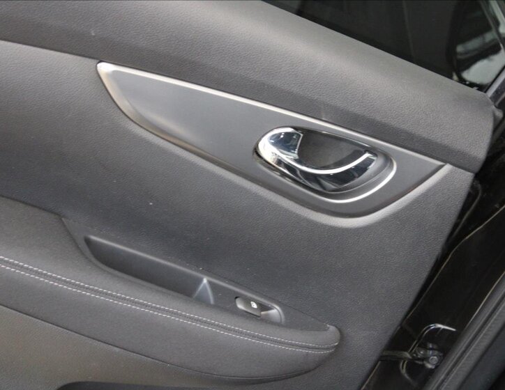 Nissan Qashqai SUV / Terénní 1,6 l 96 kw