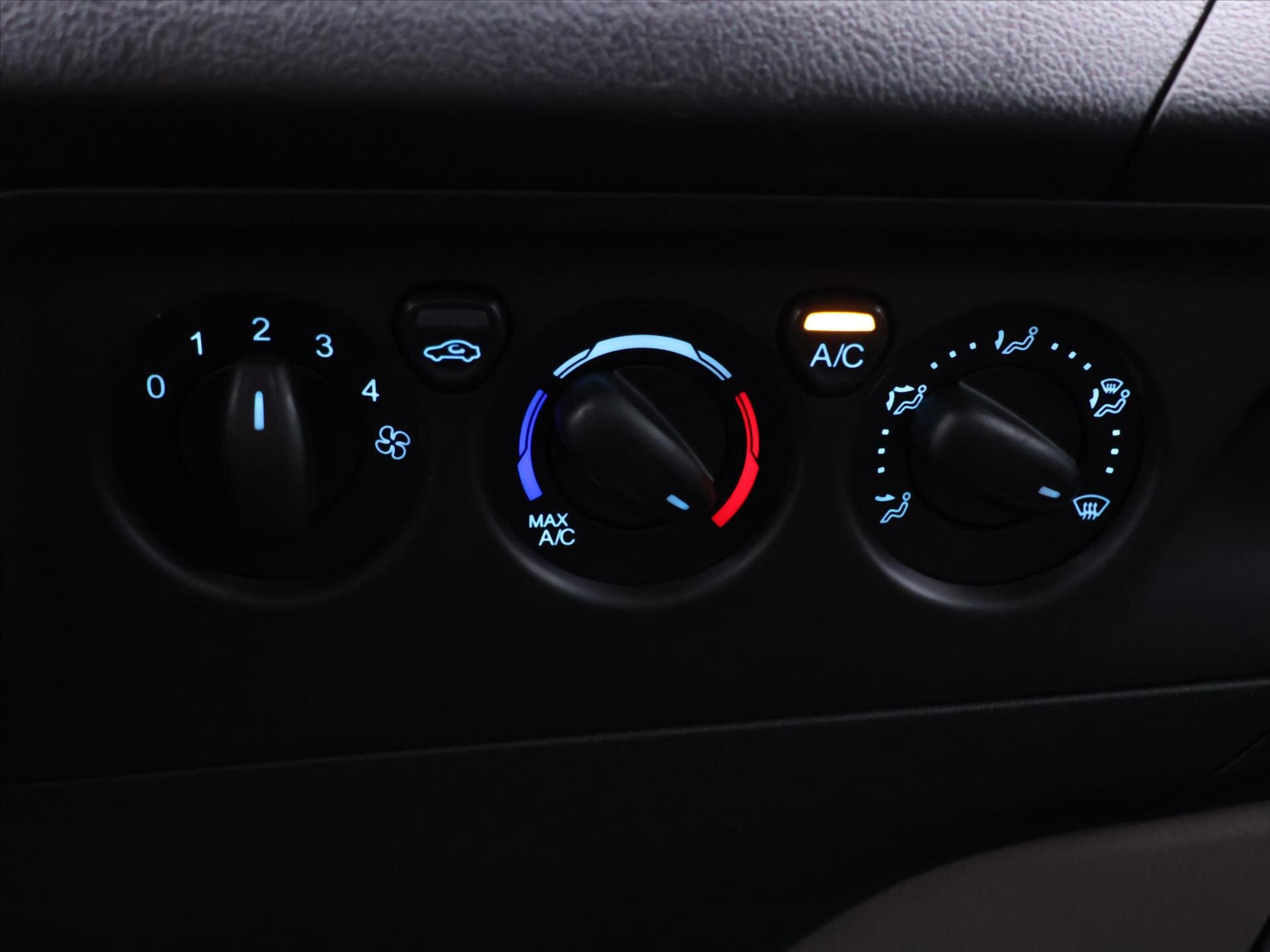 Ford Tourneo Custom Kombi 2,0 l 125 kw