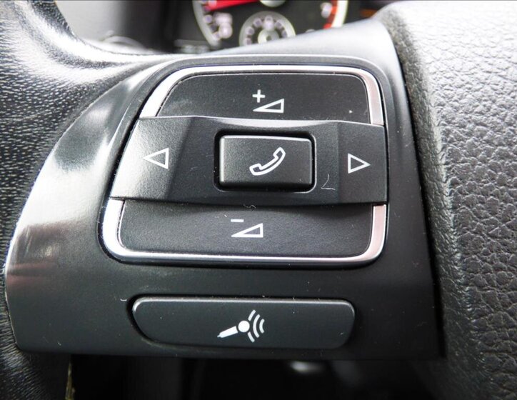 Volkswagen Tiguan Kombi 1,4 l 90 kw