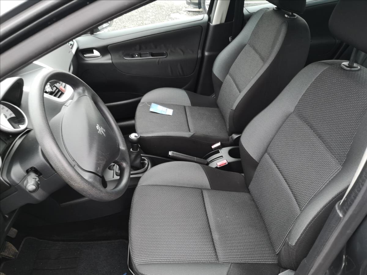 Peugeot 207 Hatchback 1,4 l 54 kw