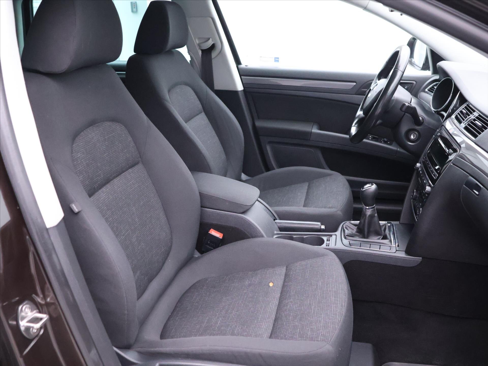 Škoda Superb Kombi 2,0 l 103 kw