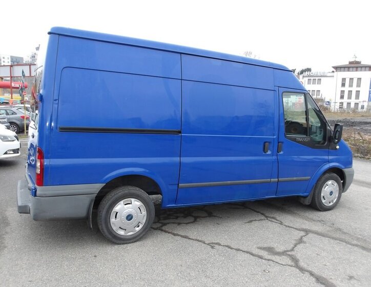 Ford Transit Skříň 2,2 l 63 kw