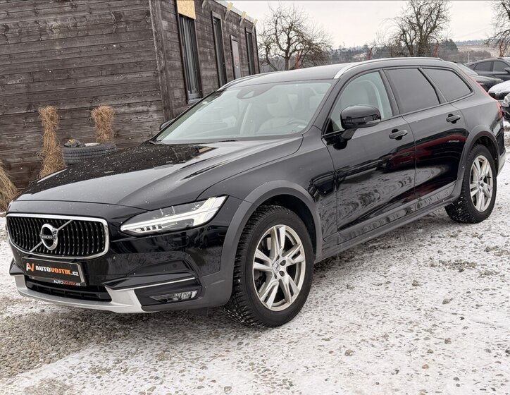 Volvo V90 1