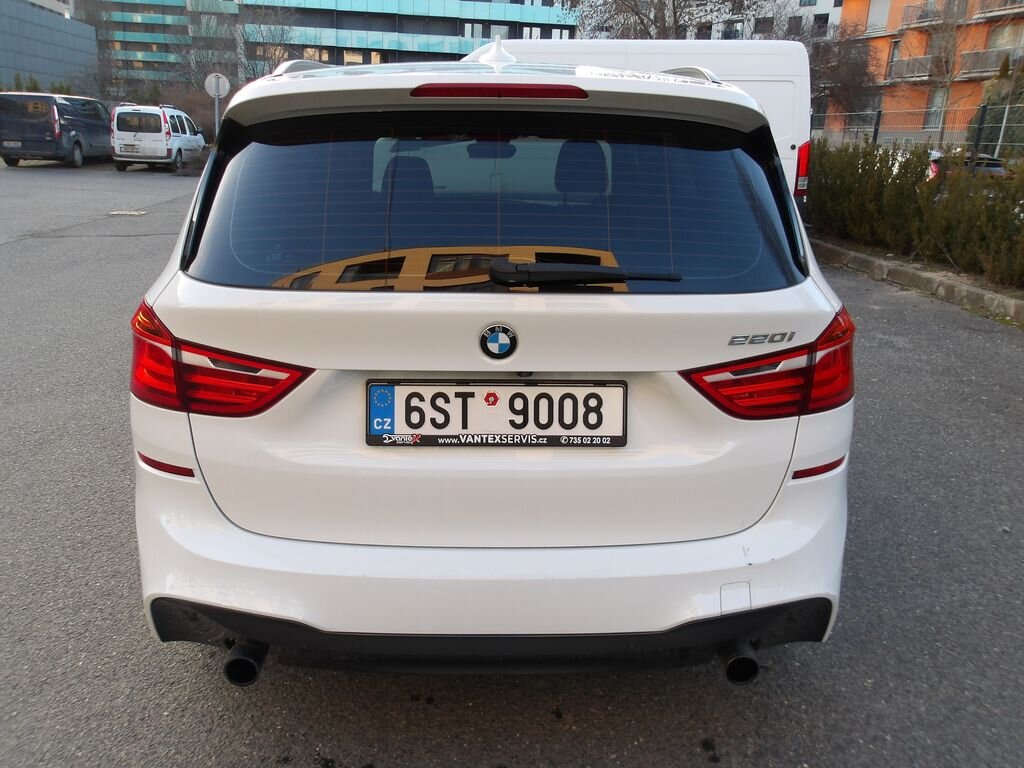 BMW Řada 2 Kombi 2,0 l 141 kw