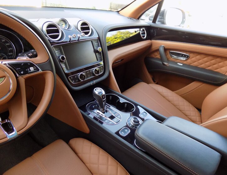 Bentley Bentayga 28
